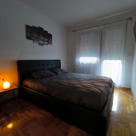 Apartman Zivic Nis Exterior photo