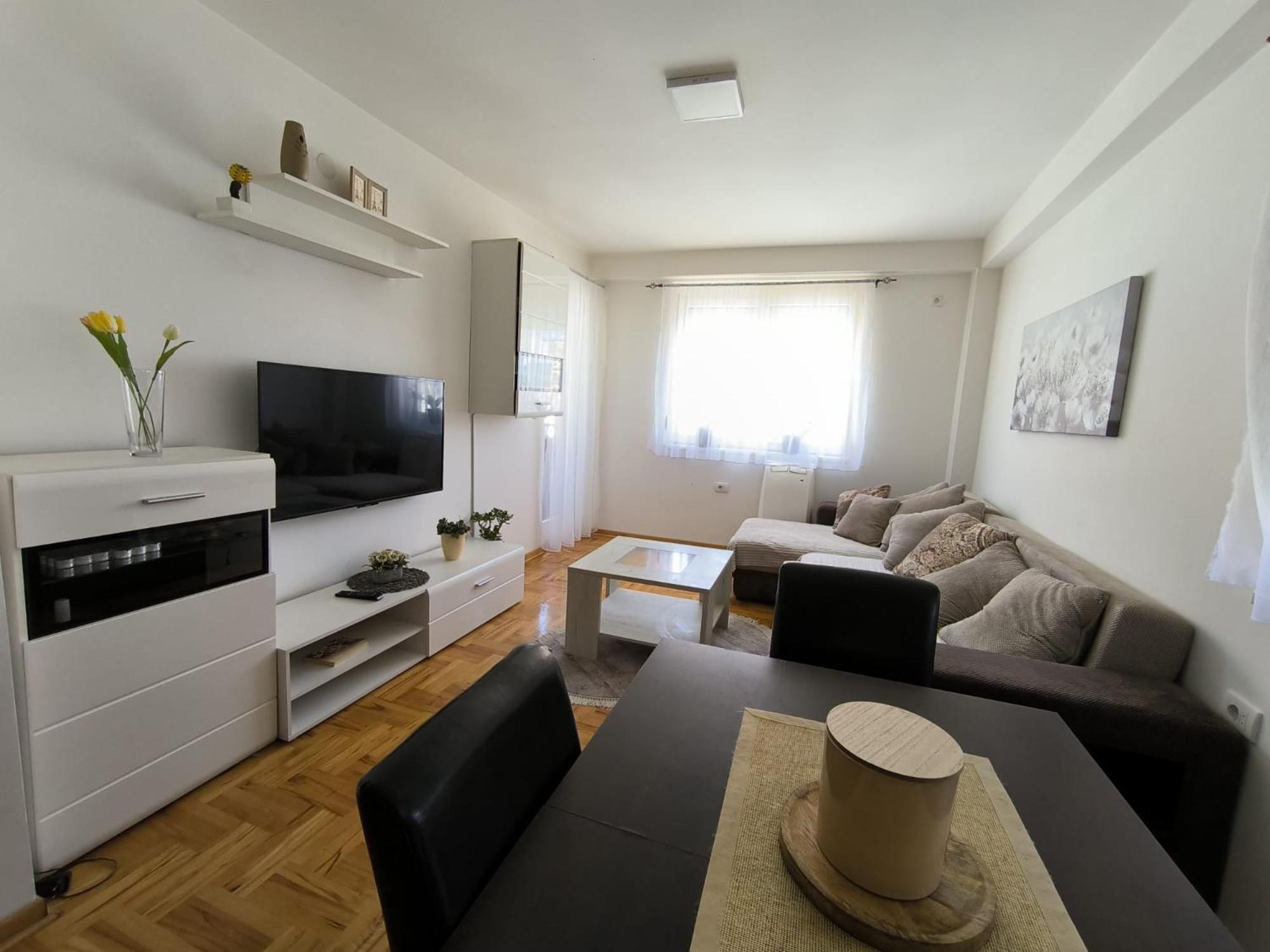 Apartman Zivic Nis Exterior photo